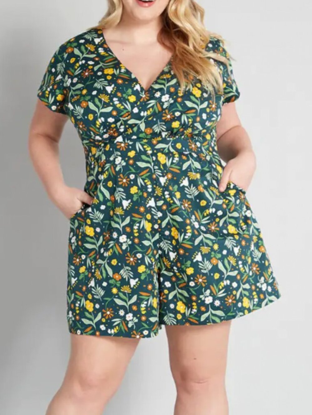 Modcloth x Collectif Theresa Meadow Green Floral Playsuit Romper - Size 20